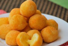 Salgadinhos - Bolinha de Queijo - 12 unids.